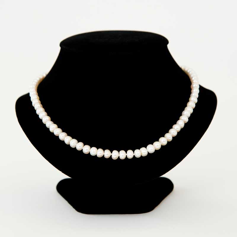 AAA Button Round 18 inch Pearl Necklace