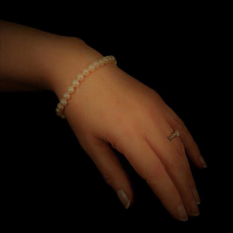 Smaller Pearls Classic Bracelet