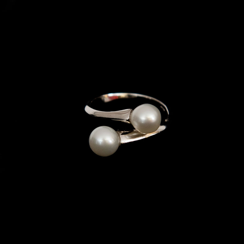 Sterling silver ring with two 7mm Grade AAA round Pearls