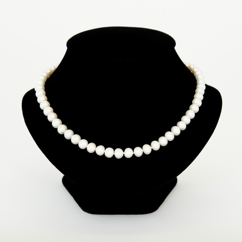 Pearl necklace 18" Semi Round