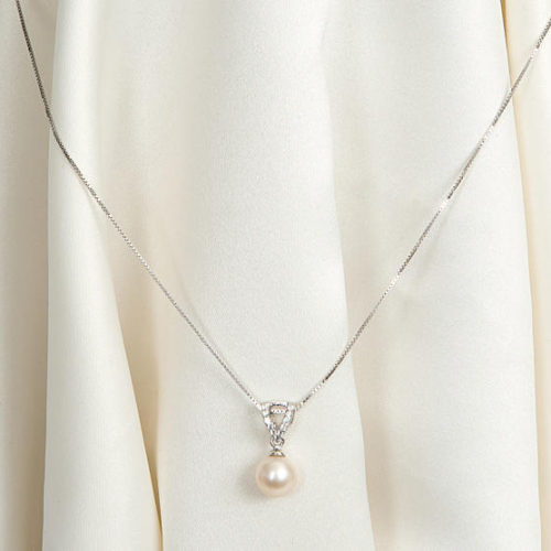 Pearl Necklaces hand crafted in Ireland with real freshwater pearls