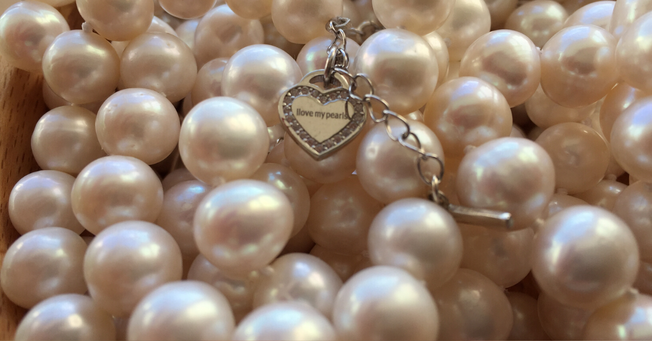 Real pearlsTemplate Slider Images 1300×680-16 Real pearls