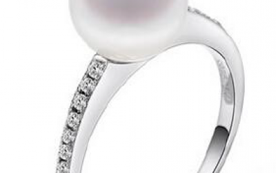 Pearl engagement ring